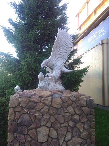 Статуя Орла
