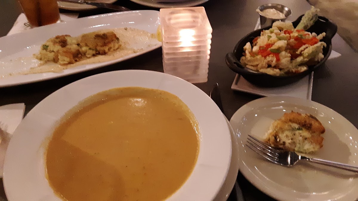 Gluten Free feast of calamari, crab cakes, and soup at Venue