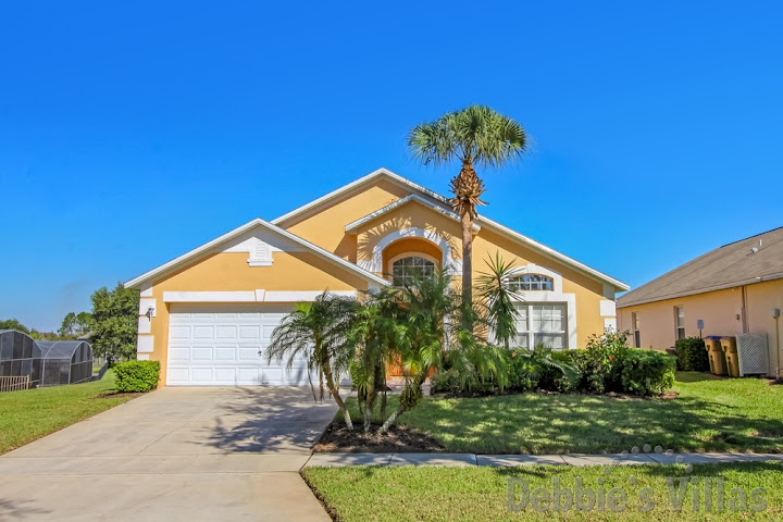 Orlando rental villa, close to Disney, games room, private pool and spa, gated Kissimmee community