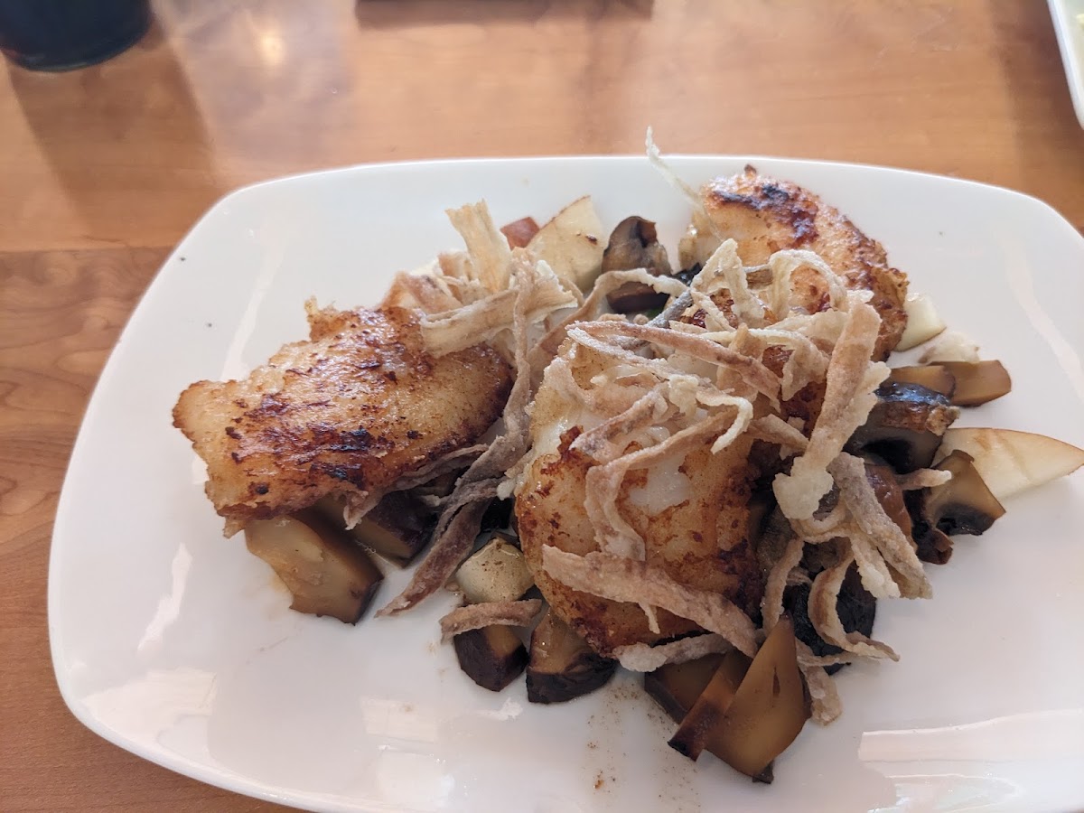 Halibut Cheeks (delicious)