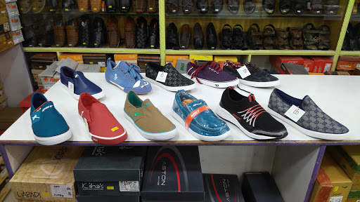 Regal Shoes for Men, MNR Complex, Champapet Rd, Mission Compound, Keshaw Nagar, State Bank Colony, Champapet, Hyderabad, Telangana 500035, India, Shoe_Shop, state TS