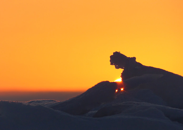 cratere+de+glace+soleil+ciel+orange+124.