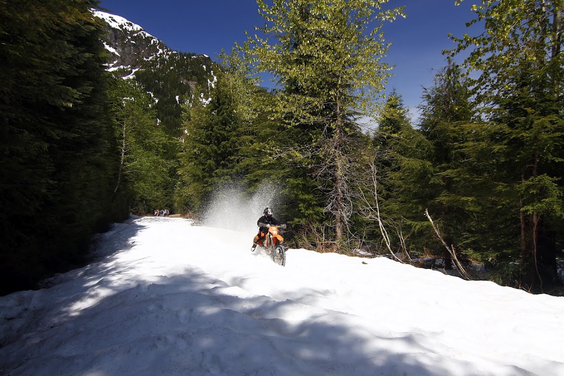 06-20-12 - 8 Riders attack Rat Trap Pass _MG_9304