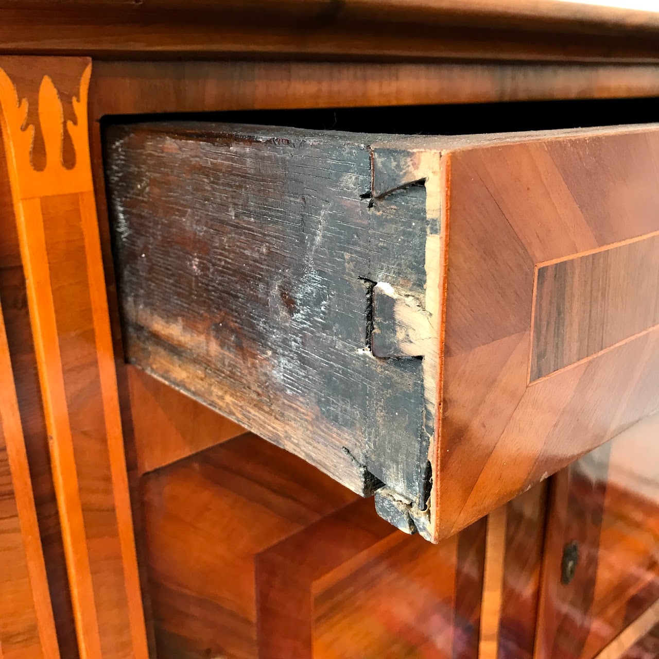 Inlaid Tulipwood Petite Sideboard