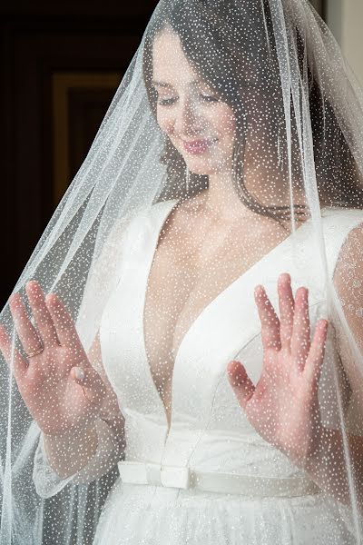 Fotógrafo de casamento Anna Galkina (galannaanna). Foto de 1 de outubro 2022