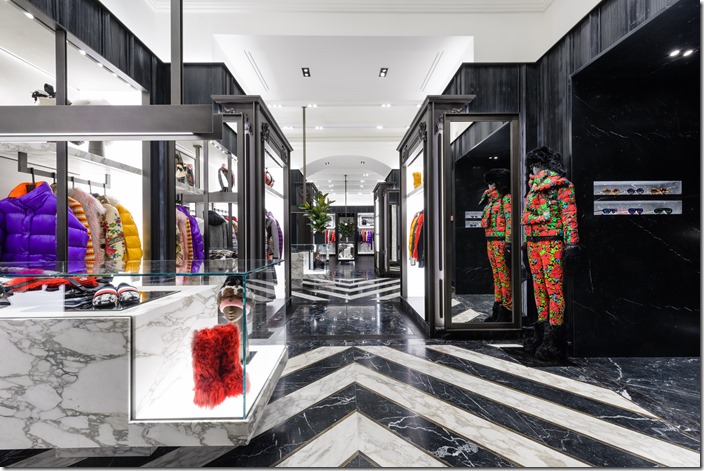 MONCLER BOUTIQUE MOSCOW GUM (6)