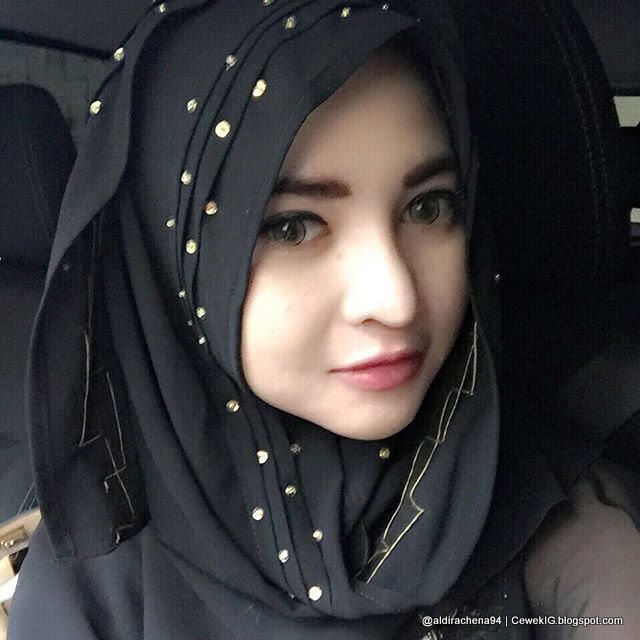  Cantik Putih  Berjilbab Cewek Instagram Terpopuler