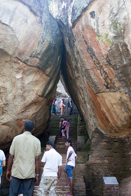 Día 4 - 27 Marzo: SIGIRIYA - DAMBULLA - NALANDA GELIGE - ALUVIHARA - KANDY - SRI LANKA Y MALDIVAS: EL PARAÍSO CONOCIDO Y EL PARAÍSO POR DESCUBRIR (6)