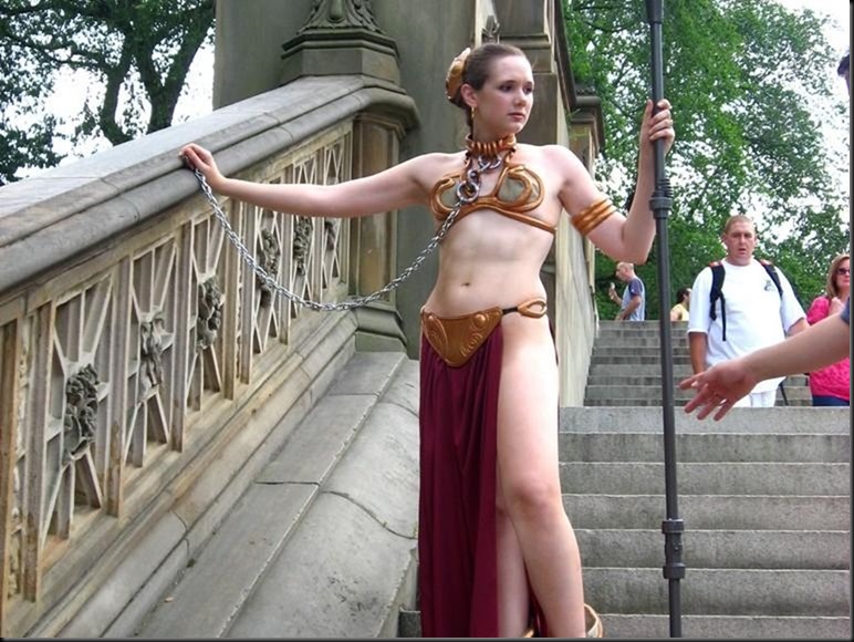 Princess Leia - Golden Bikini Cosplay_865825-0343