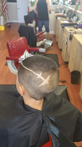 Barber Shop «Upper Cutz Hair Studio», reviews and photos, 3883 N Lecanto Hwy, Beverly Hills, FL 34465, USA