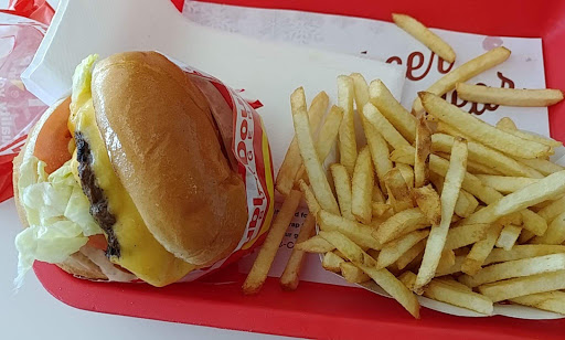 Hamburger Restaurant «In-N-Out Burger», reviews and photos, 1221 U.S. 287 Frontage Rd, Mansfield, TX 76063, USA