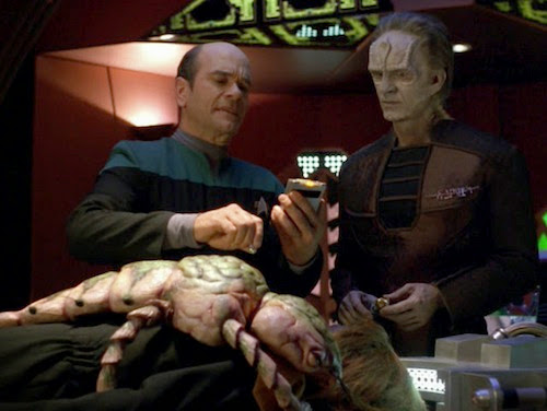 Star Trek: Voyager, 5x08