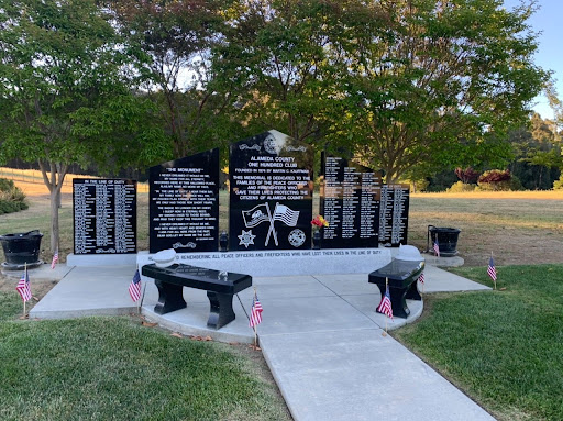 Lone Tree Cemetery logo