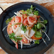 鯉魚潭樹屋餐廳