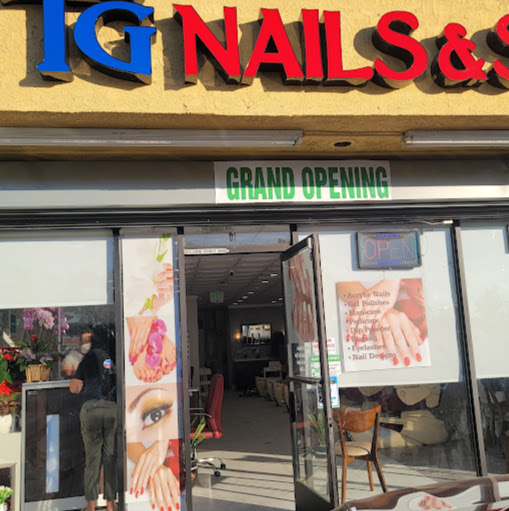 TG Nails & Spa logo