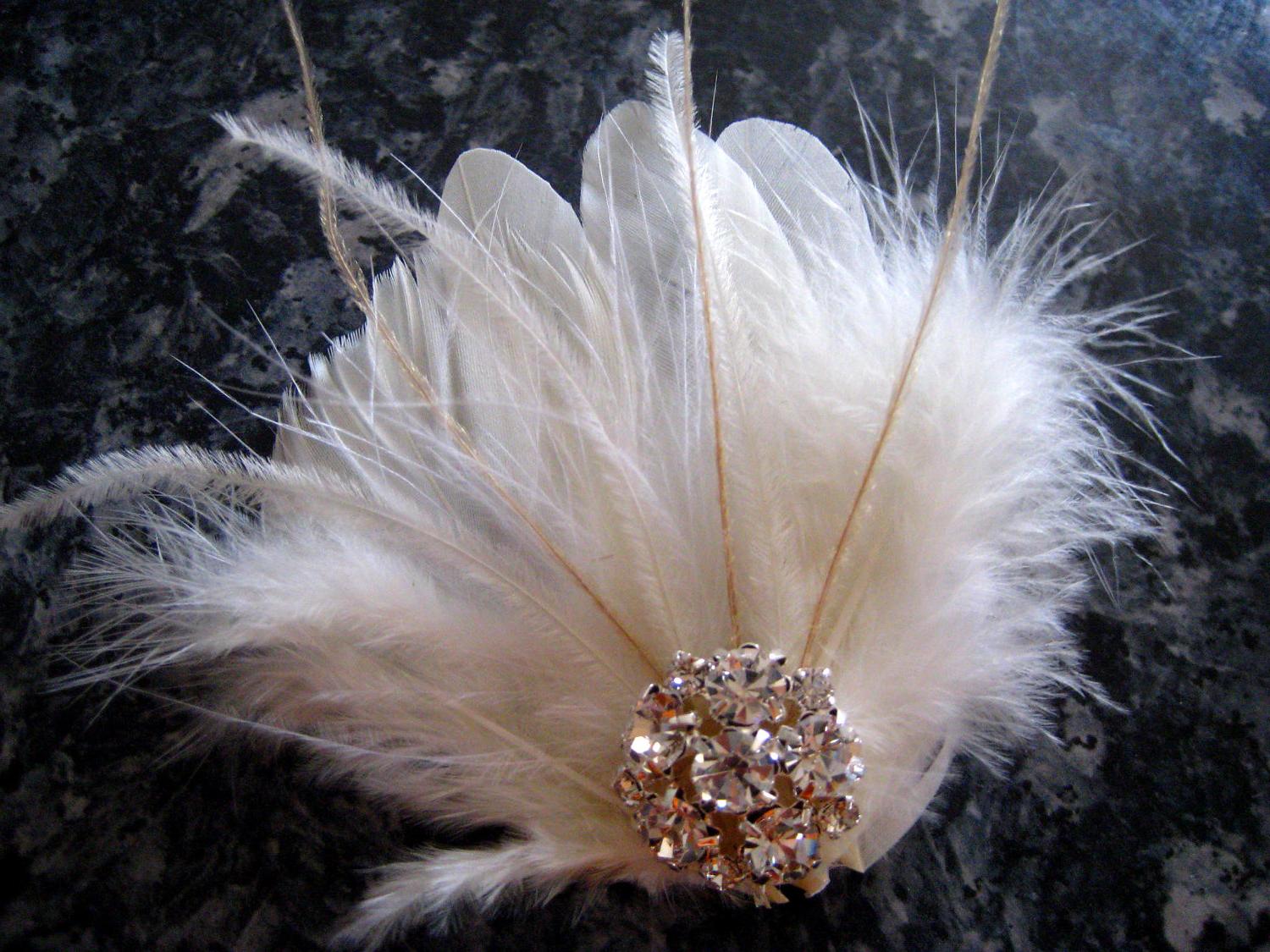 Wedding Bridal White Ivory Feather Rhinestone Jewel Hair Clip Fascinator