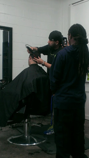 Barber Shop «1 Touch Barbershop», reviews and photos, 439 W Gaines St, Tallahassee, FL 32301, USA