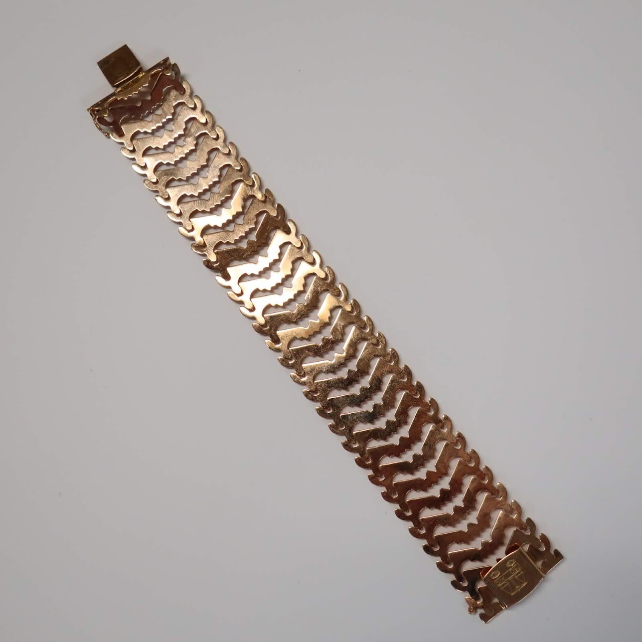 18K Wide Link Bracelet