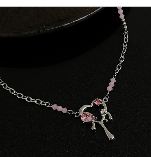 Title 4, Hollow heart-shaped multi-part necklace for wom...