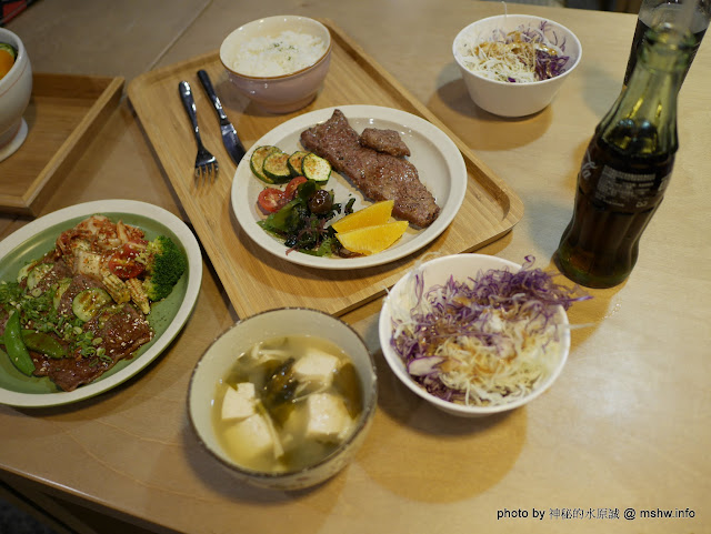 【食記】台中秋刀闘肥牛-極旨丼飯專賣店 SAURY&BEEF Restaurent＠西屯永豐棧酒店&大安公園-捷運BRT頂何厝 : 料理堅持與品質兼顧, 物超所值的海陸美味 區域 午餐 台中市 定食 捷運美食MRT&BRT 日式 晚餐 海鮮 牛排 蓋飯/丼飯 西屯區 雞排 飲食/食記/吃吃喝喝 