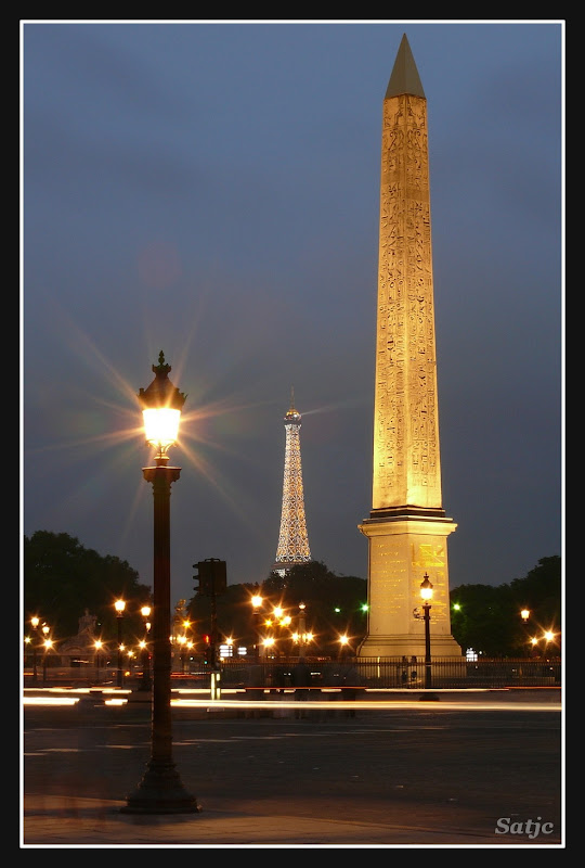 Place de la Concorde à la tombée de la nuit P1040692_redimensionner