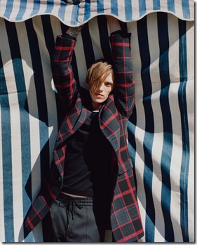 03_HUGO_FW17_Campaign_Jamie_Bower