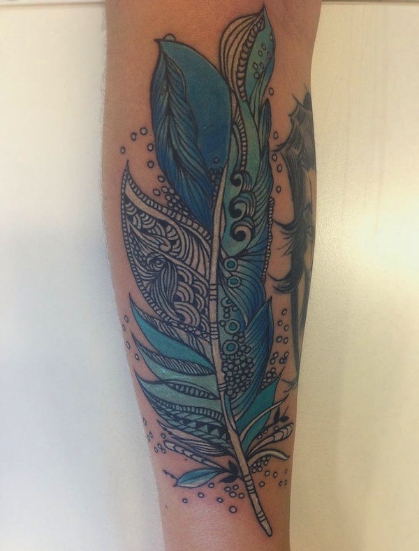 pena_azul_da_tatuagem_no_pare_em_uma_cor_pena_da_tatuagem_parece_timo_em_diferentes_cores_muito pena_azul_da_tatuagem_no_pare_em_uma_cor_pena_da_tatuagem_parece_timo_em_diferentes_cores_muito