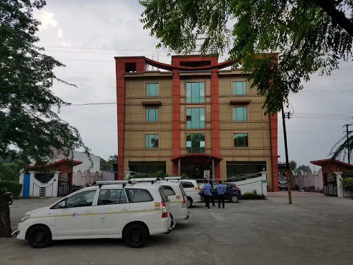 Amrapali Clarks Inn Banquet Hall, N H 24, C B Ganj, Uttar Pradesh, Bareilly, Uttar Pradesh 243502, India, Hotel, state UP