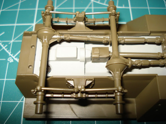 U.S. M8 Greyhound Armored Car - 1/48 - Tamiya - Page 2 DSC09257