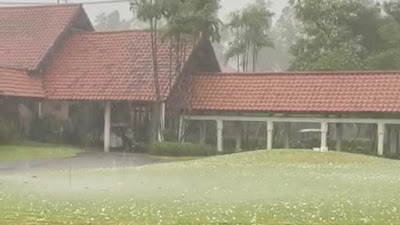Heboh, Surabaya Hujan Es