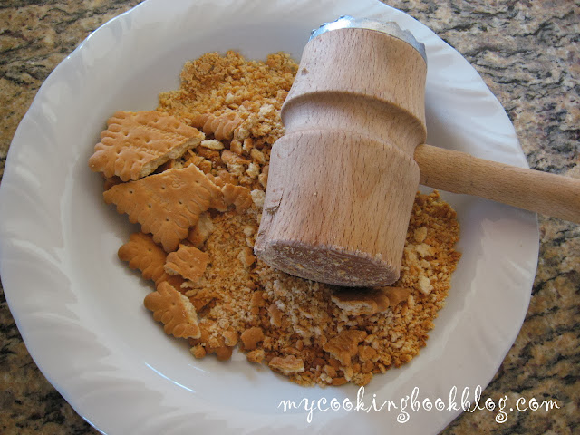 Колива (Koliva) или обредно варено жито (по Български)