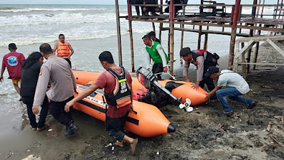 Santri Jeumala Amal Terseret Ombak di Pantai Kuthang