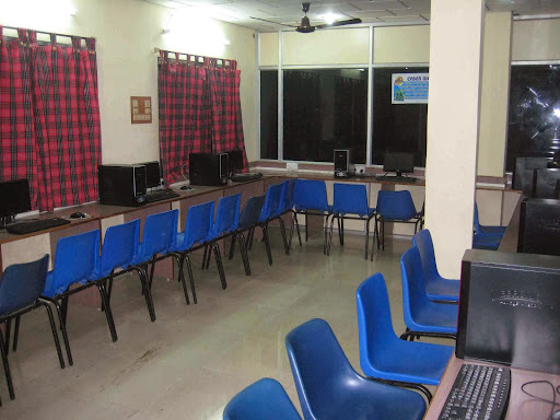 Cyber World Computer Education, TTD Road, Street Opposite to Gandhi Park Back Gate, DanavaiPeta, Rajahmundry, Andhra Pradesh 533103, India, Networking_Training_Institute, state AP