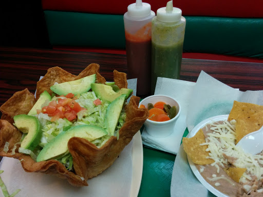 Restaurant «El Famous Burrito», reviews and photos, 3210 Belvidere Rd, Waukegan, IL 60085, USA