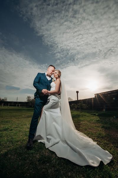 婚禮攝影師Aleksandr Kuznecov（kuznetsoff）。5月15日的照片