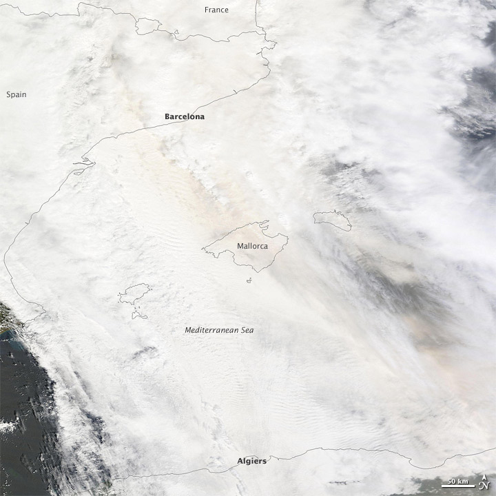 Las advecciones de polvo sahariano: su efecto en el clima y el ecosistema del Planeta