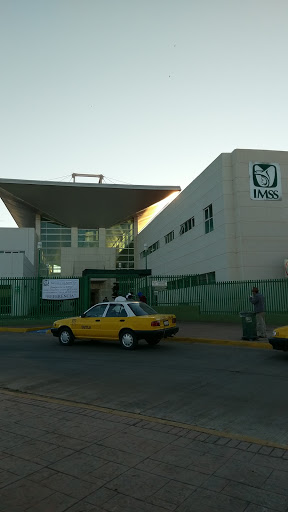 Hospital Regional De Tepatitlan, Calle Amado Nervo 1025, La Gloria, 47680 Tepatitlán de Morelos, Jal., México, Hospital | JAL