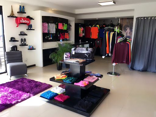 Sport Fashion, Av Moctezuma 886, Zona Centro, 22800 Ensenada, B.C., México, Tienda de deportes | BC