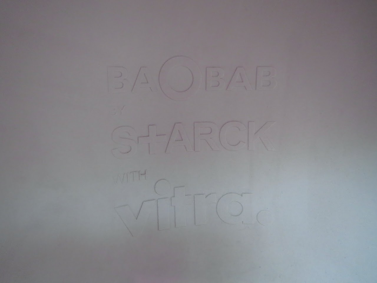 Baobab Stark with Vitra Desk