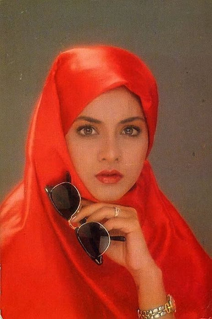 Divya Bharti Awesome Images