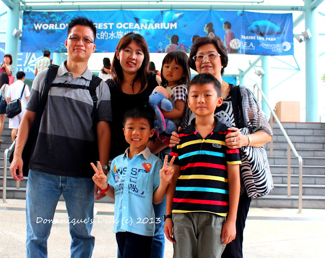 Family outing to the S.E.A. Aquarium 