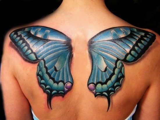 azul_asas_de_borboleta_tatuagem_nas_costas_e_ombros