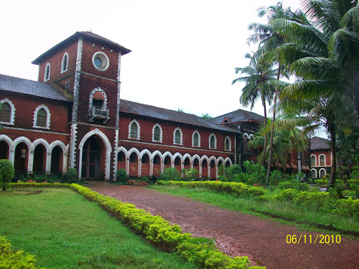 Sawantwadi Palace, NH 17, Sindhudurg, Khaskilwada, Sawantwadi, Maharashtra 416510, India, Palace, state MH