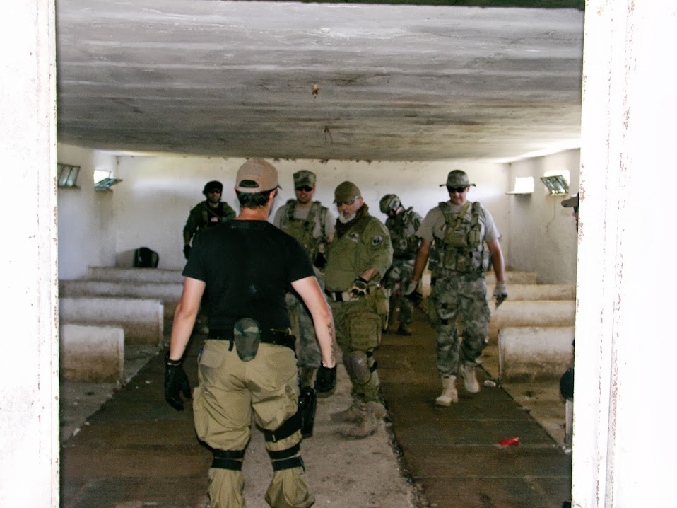 Curso de inicio a la intervención CQB. La Granja. 22-06-13 PICT0033