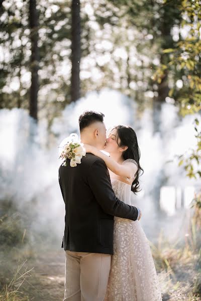 Hääkuvaaja Sooah Bridal (forestfoto). Kuva otettu 24. helmikuuta