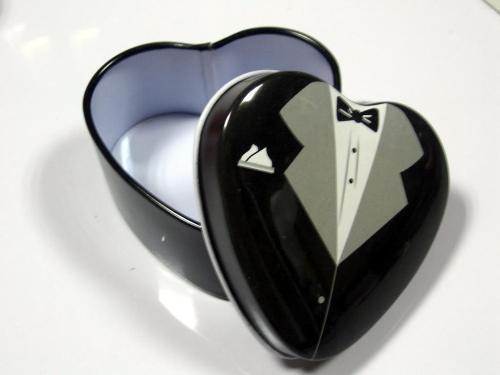 Also another wedding favor box