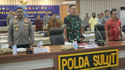 Polda Sulut dan Stake Holder  Ikuti Vicon Rakor Lintas Sektor  Dalam Rangka Nataru