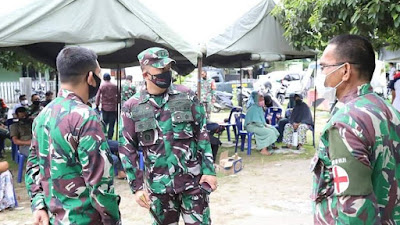 Dandim 0102/Pidie Tinjau Vaksinasi di Polkes Iskandar Muda 