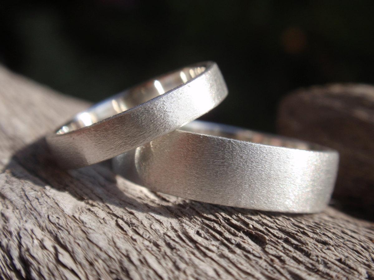 wedding rings handmade