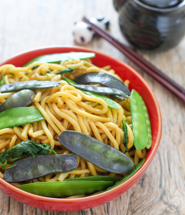 overhead photo of Chinese Lo Mein